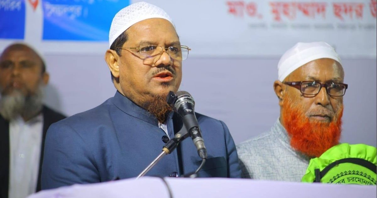 ৫৪ বছরের প্রচলিত আইন জনগণ আর চায় না: চরমোনাই পীর