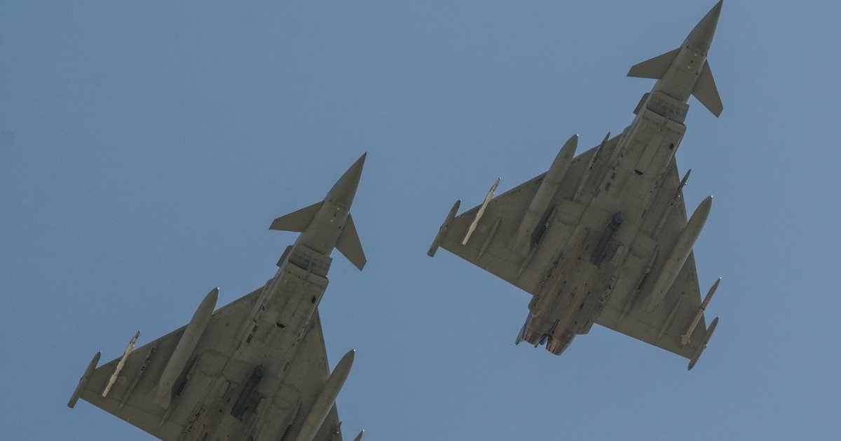 ইরানে মার্কিন হামলায় সরাসরি যুক্ত হবে না ব্রিটেন