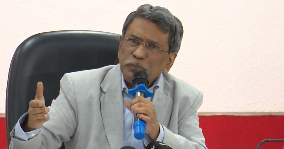 সংবিধানের ৭০ অনুচ্ছেদ দলীয় এমপিদের মুখে অদৃশ্য টেপ: আলী রীয়াজ