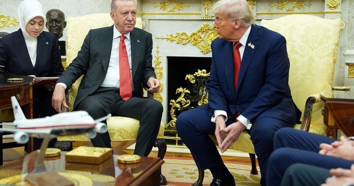 মার্কিন হামলা ঠেকাতে আঙ্কারায় যাচ্ছেন আরাঘচি, রাজি করিয়েছে তুরস্ক