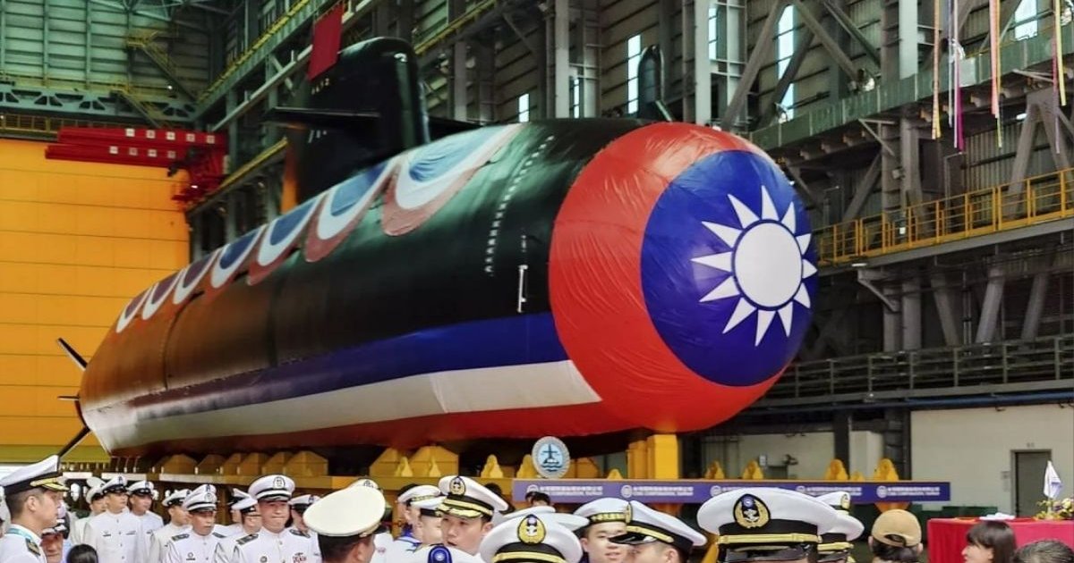 নিজেদের তৈরি সাবমেরিনের ট্রায়াল সম্পন্ন তাইওয়ানের