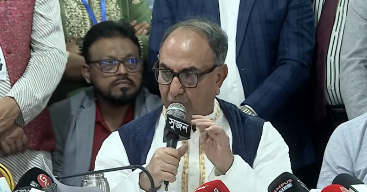 ‘তুমি তো চাঁদপুর থেকে সেদিন আসছো ঢাকায়’