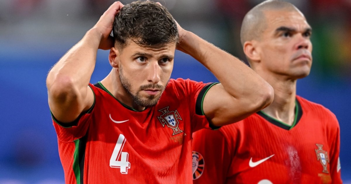 ম্যানচেস্টার সিটির পর্তুগিজ তারকার বাসায় চুরি