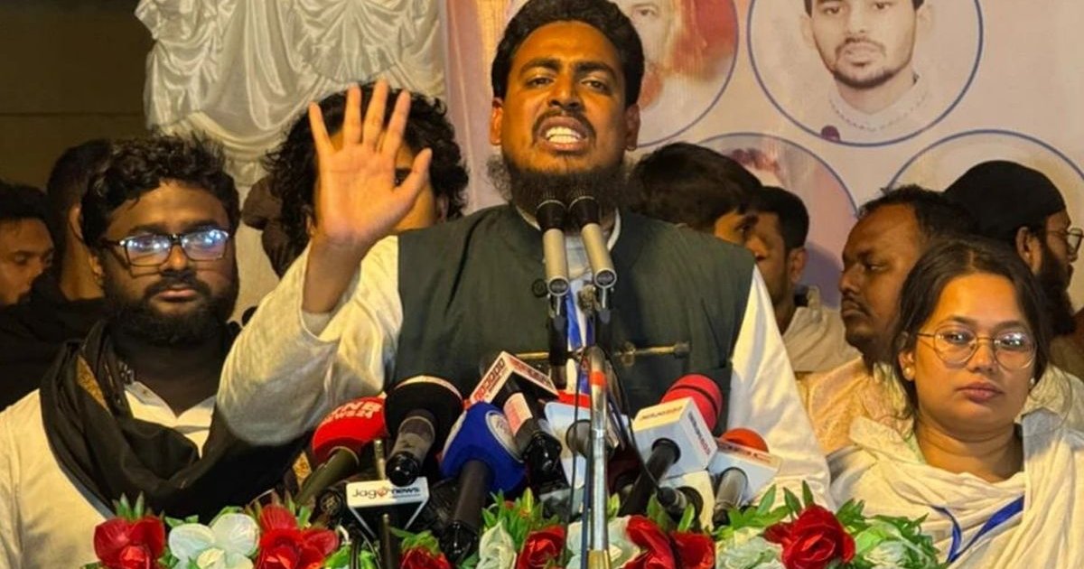 নারীদের ওপর আক্রমণ করলে গাছে ঝুলিয়ে দেওয়ার ঘোষণা আখতার হোসেনের