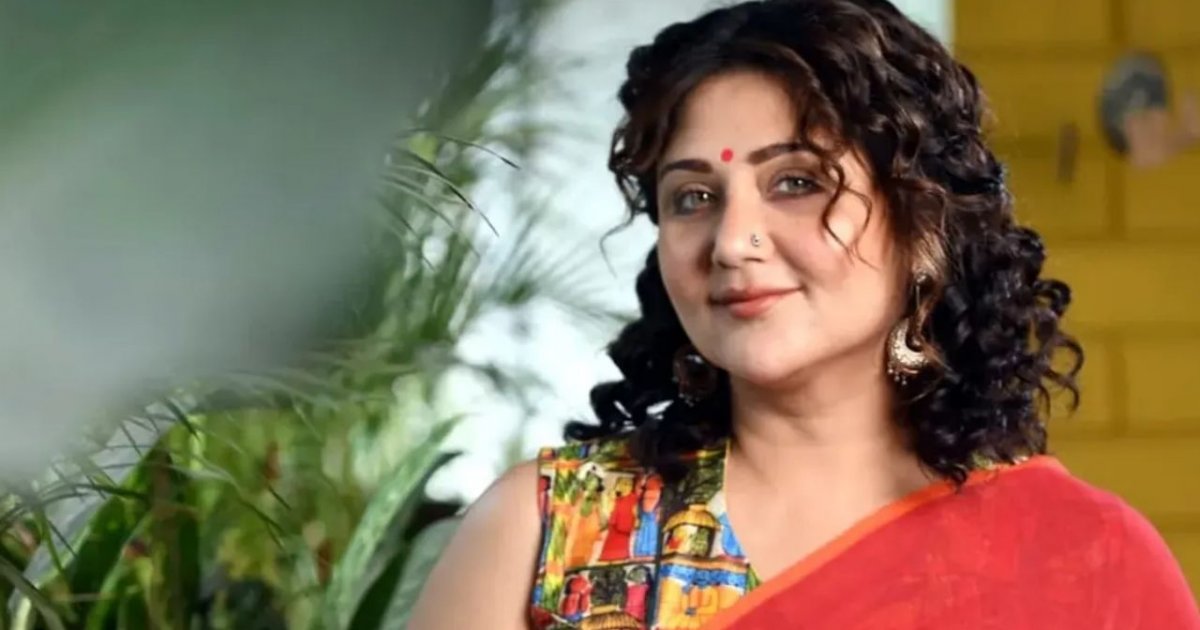 ‘সারাদিন কে কী বলল, কে কী খেলো, কে কার সঙ্গে শুলো—এই নিয়েই চর্চা’