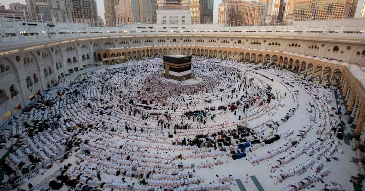 হাজারো বিদেশি ওমরাহ ট্রাভেল এজেন্সির চুক্তি স্থগিত করলো সৌদি  