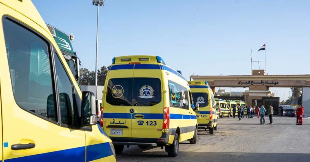 রাফাহ সীমান্ত খোলার প্রথম দিনে ডজনখানেক ফিলিস্তিনির মিসরে প্রবেশ