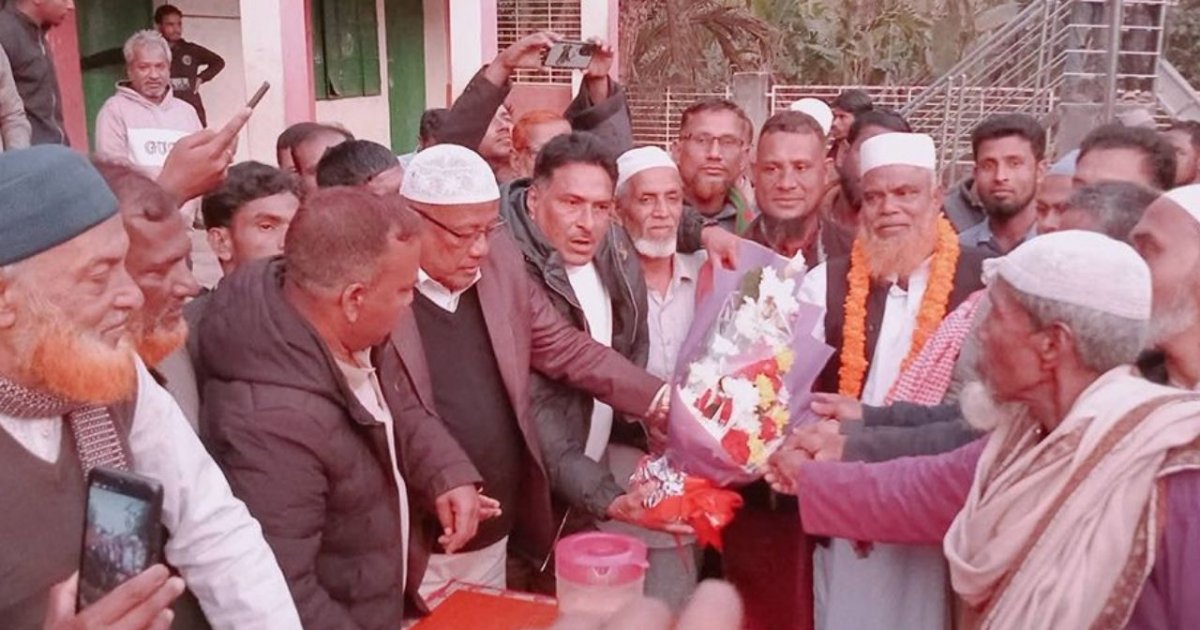 আদর্শে উজ্জীবিত হয়ে আওয়ামী লীগের অর্ধশতাধিক নেতাকর্মী বিএনপিতে