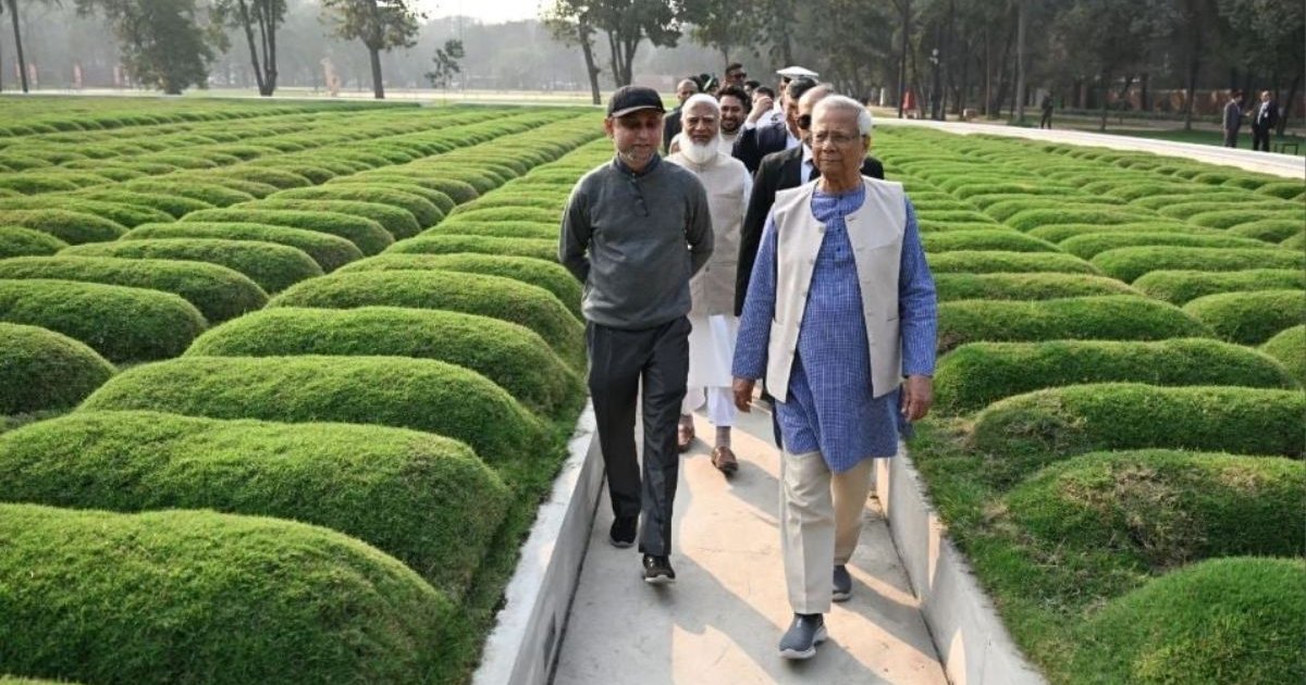 জুলাই গণ-অভ্যুত্থান স্মৃতি জাদুঘর পরিদর্শন করলেন প্রধান উপদেষ্টা