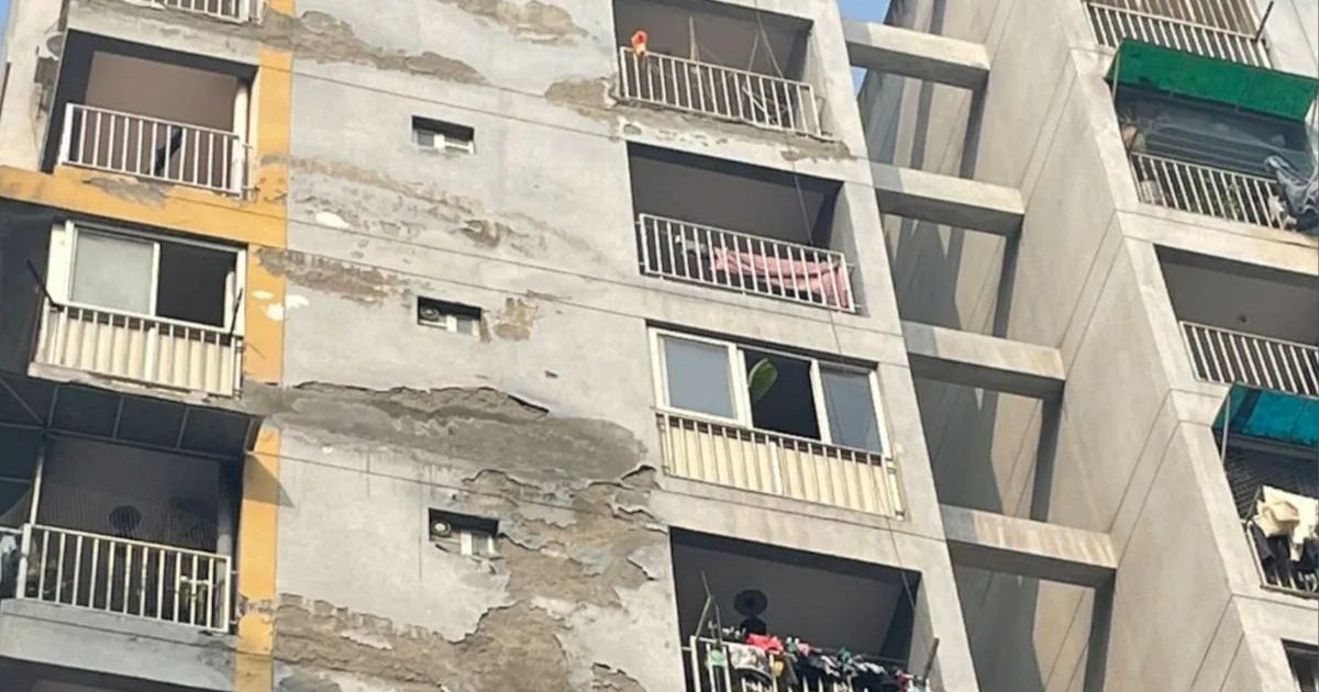 কোরিয়ান গেমে আসক্ত: নবম তলা থেকে একে একে লাফিয়ে পড়লো তিন বোন