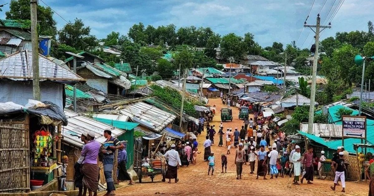 ভোটের প্রচারণার গাড়ি দেখতে জটলা, এলোপাতাড়ি গুলিতে শিশুসহ পাঁচজন গুলিবিদ্ধ
