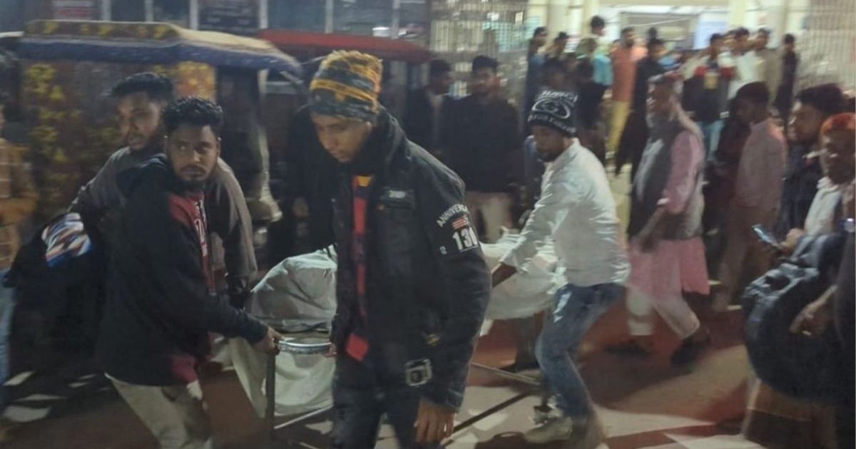 টঙ্গীবাড়িতে মোটরসাইকেল দুর্ঘটনায় ৩ বন্ধু নিহত