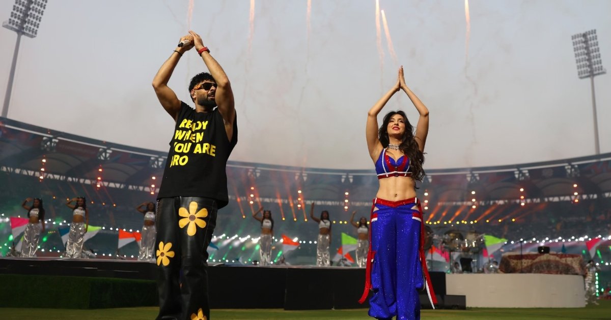 ওয়াংখেড়েতে জমকালো অনুষ্ঠান, অন্যান্য স্টেডিয়াম ফাঁকা