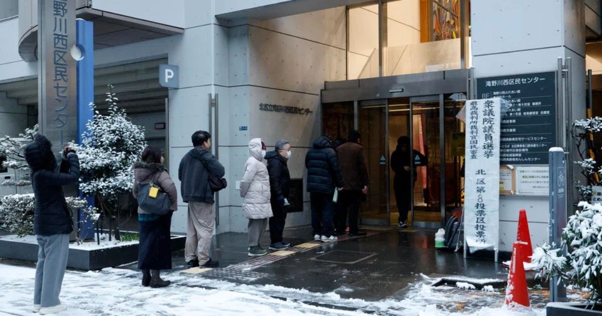 জাপানে জাতীয় নির্বাচনের আগাম ভোটগ্রহণ শুরু