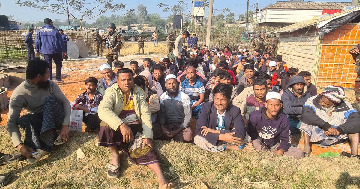 যৌথ বাহিনীর অভিযানে ৭ শতাধিক রোহিঙ্গা আটক, অভিযান চলছে