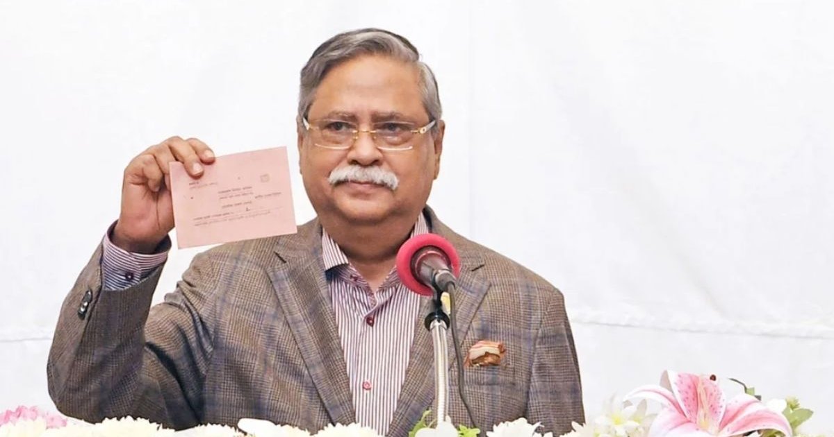 পোস্টাল ব্যালটের মাধ্যমে ভোট দিলেন রাষ্ট্রপতি মো. সাহাবুদ্দিন