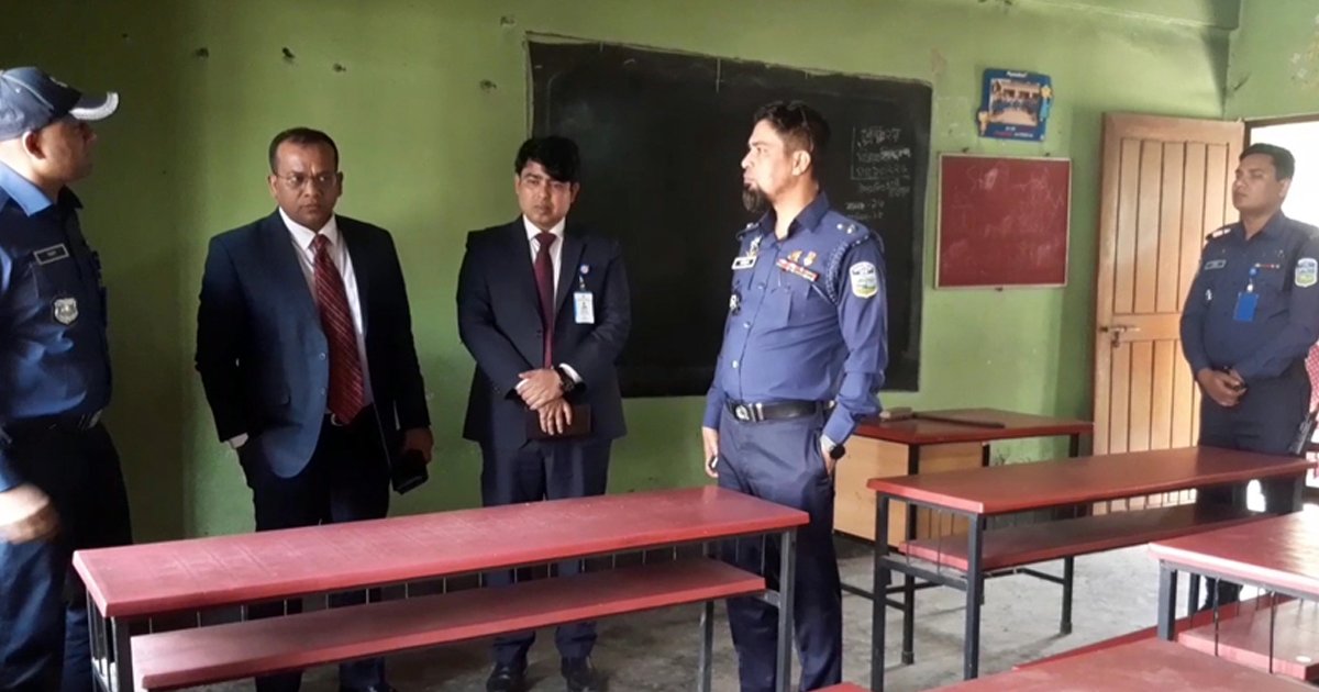 নেত্রকোনায় গভীর রাতে চার ভোটকেন্দ্রে অগ্নিসংযোগ