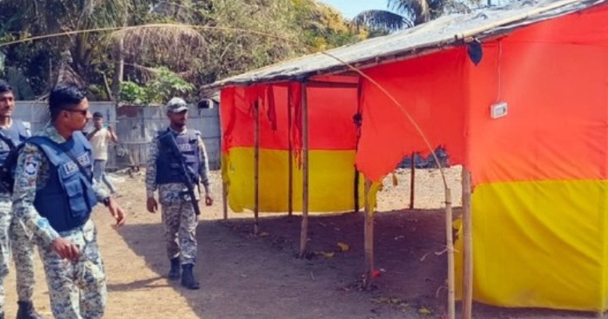 টেকনাফে দাঁড়িপাল্লা প্রতীকের নির্বাচনী কার্যালয়ে অগ্নিসংযোগের অভিযোগ