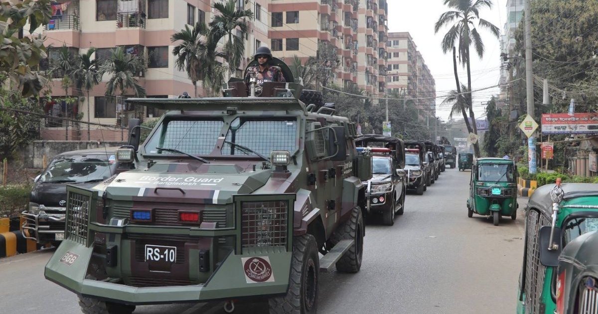 নির্বাচন ঘিরে রাজধানীজুড়ে নিরাপত্তা জোরদার, মোড়ে মোড়ে চলছে তল্লাশি
