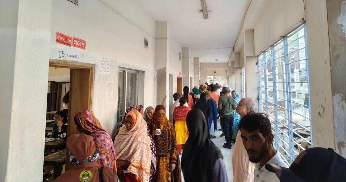 উৎসবমুখর পরিবেশে ভোটগ্রহণ শেষ, চলছে গণনা