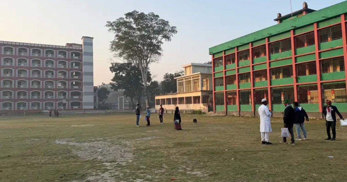 গোপালগঞ্জের ভোটকেন্দ্রে নেই ভোটার 