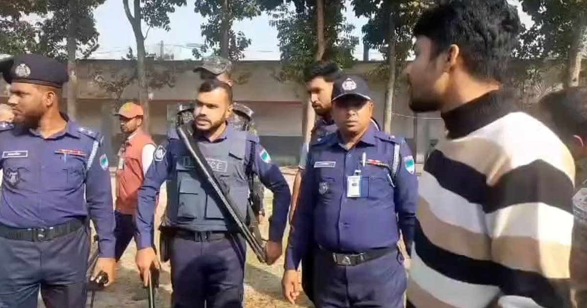 ভোটকেন্দ্রে পুলিশের সঙ্গে অসদাচরণ, যুবকের তিন মাসের কারাদণ্ড