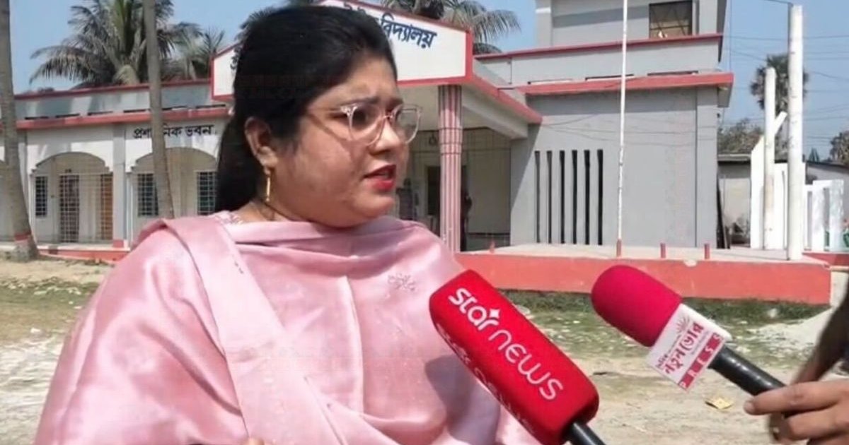 এক ঘণ্টা লাইনে দাঁড়িয়ে ভোটকক্ষে গিয়ে জানলেন আগেই ভোট দেওয়া হয়ে গেছে