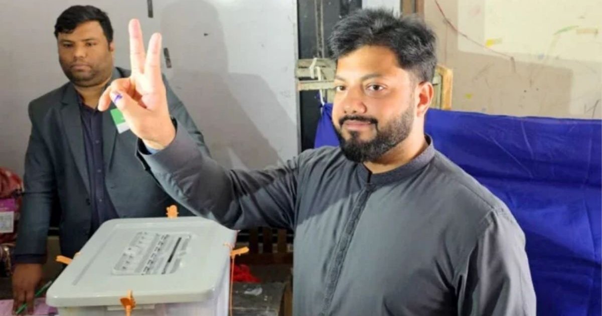 ঢাকা-৬ আসনে জয়ের হাসি হাসলেন ইশরাক হোসেন