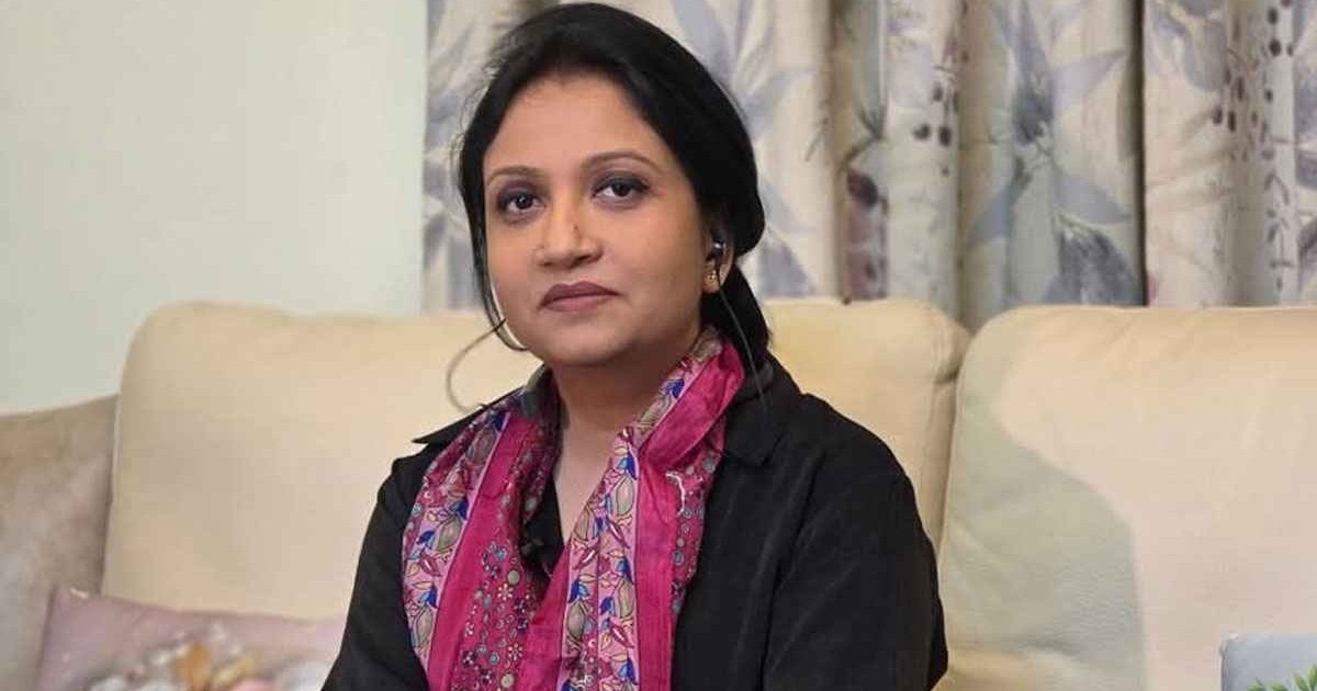 সর্বকনিষ্ঠ নির্বাচিত নারী এমপি হিসেবে পুতুলের ইতিহাস  