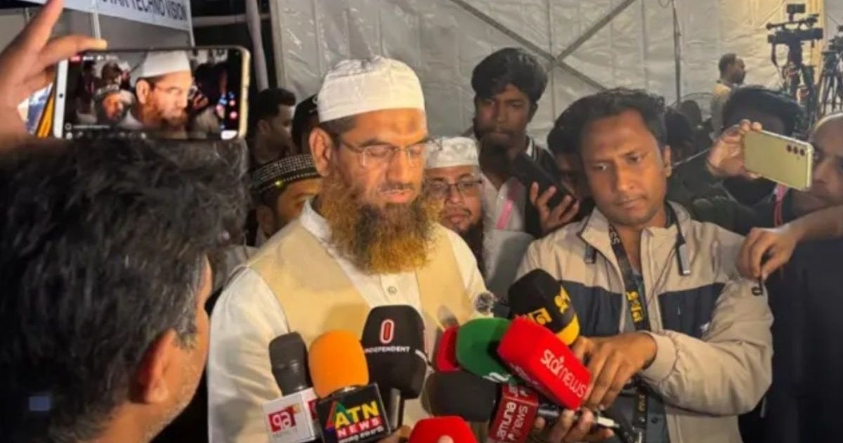 অনিয়মের অভিযোগ নিয়ে গভীর রাতে ইসিতে মামুনুল হক