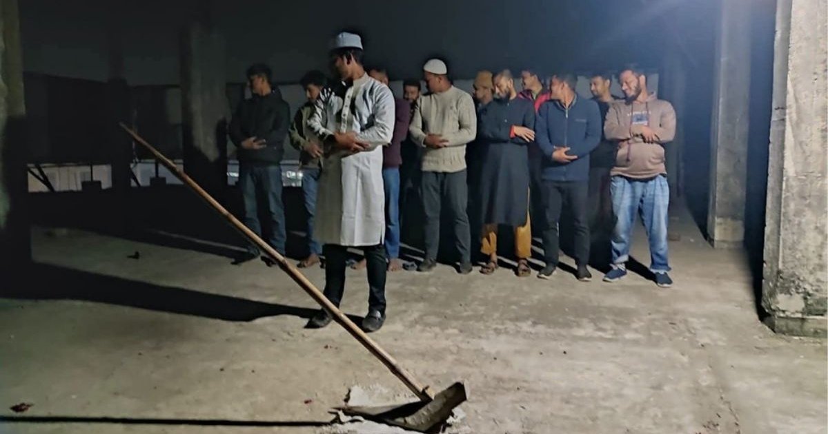 রংপুরে ‘লাঙলের জানাজা’র ছবি সামাজিক মাধ্যমে ভাইরাল