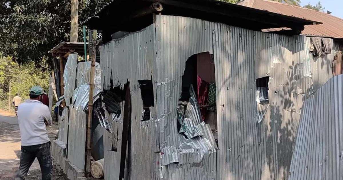 বিএনপি-জামায়াতের সংঘর্ষে আহত ১০, বাড়ি ও দোকানপাট ভাঙচুর