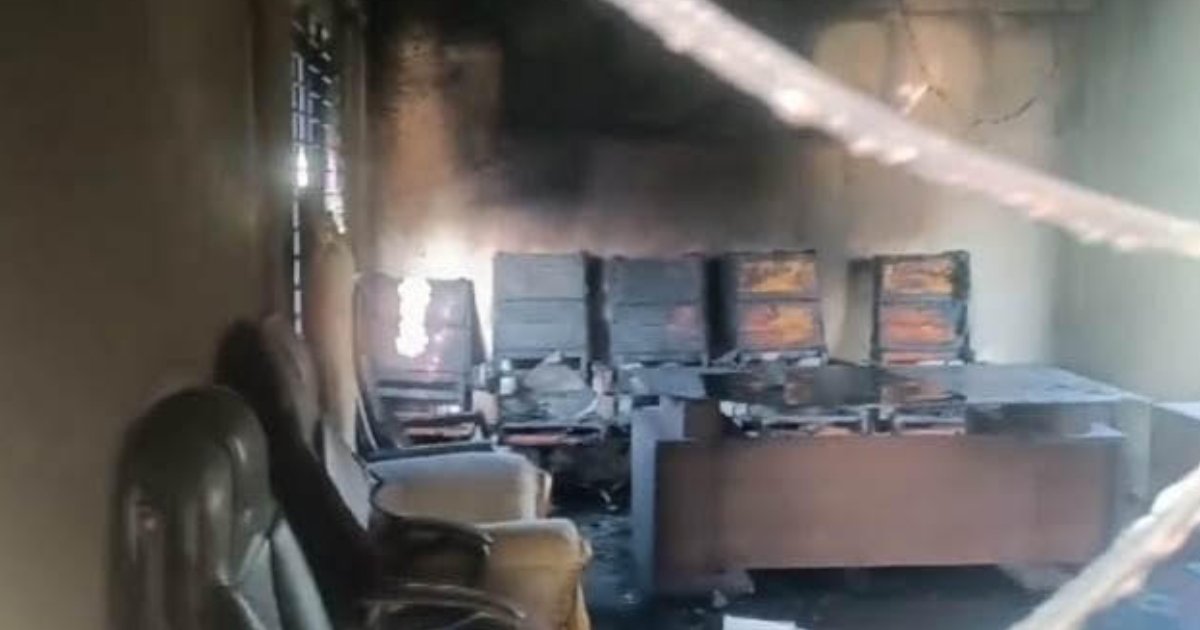 নারায়ণগঞ্জে বিএনপির দলীয় কার্যালয়ে অগ্নিসংযোগ