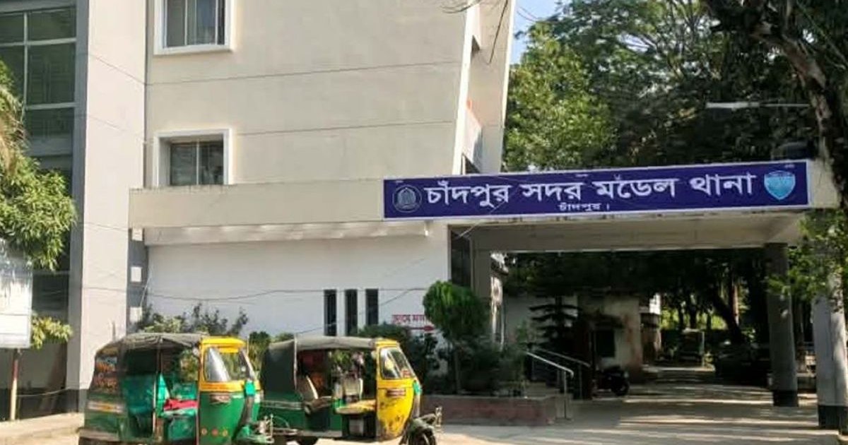 চাঁদপুরে বিশৃঙ্খলা সৃষ্টি করায় নিজ দলীয় কর্মীদের পুলিশে দিলেন বিএনপির নবনির্বাচিত এমপি