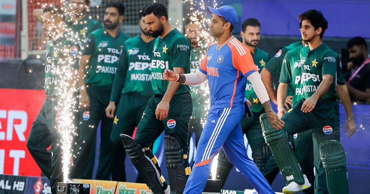 ‘আল্লহর কাছে দোয়া করি ভারত-পাকিস্তান ম্যাচ যেন বৃষ্টিতে ভেসে যায়’