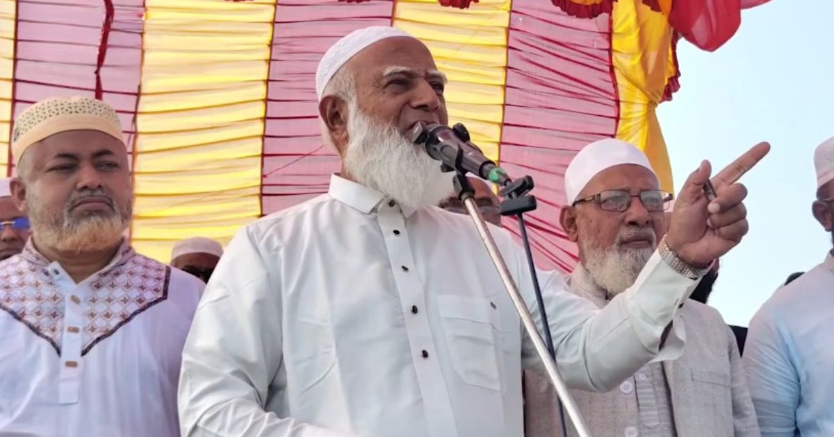 ‘যদি কৃষক-শ্রমিকদের শ্রদ্ধার সঙ্গে ধারণ না করি, আমার বাবাকে অপমান করা হবে’