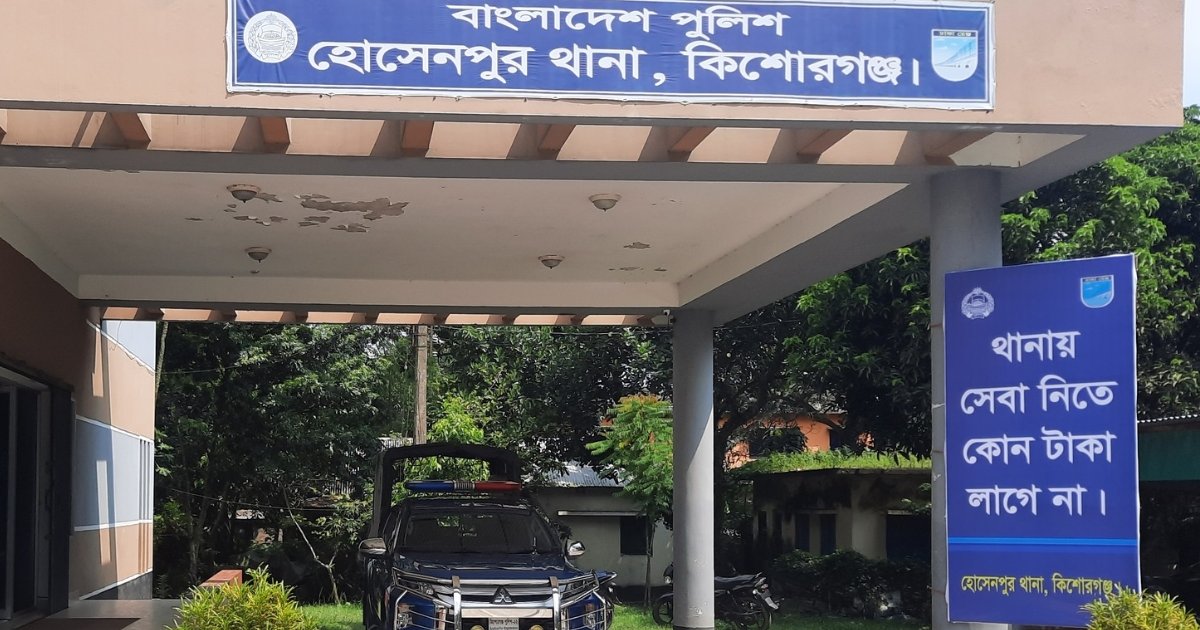 আসামি নিয়ে ফেরার পথে সড়ক দুর্ঘটনায় পুলিশ সদস্য নিহত, আহত ৫