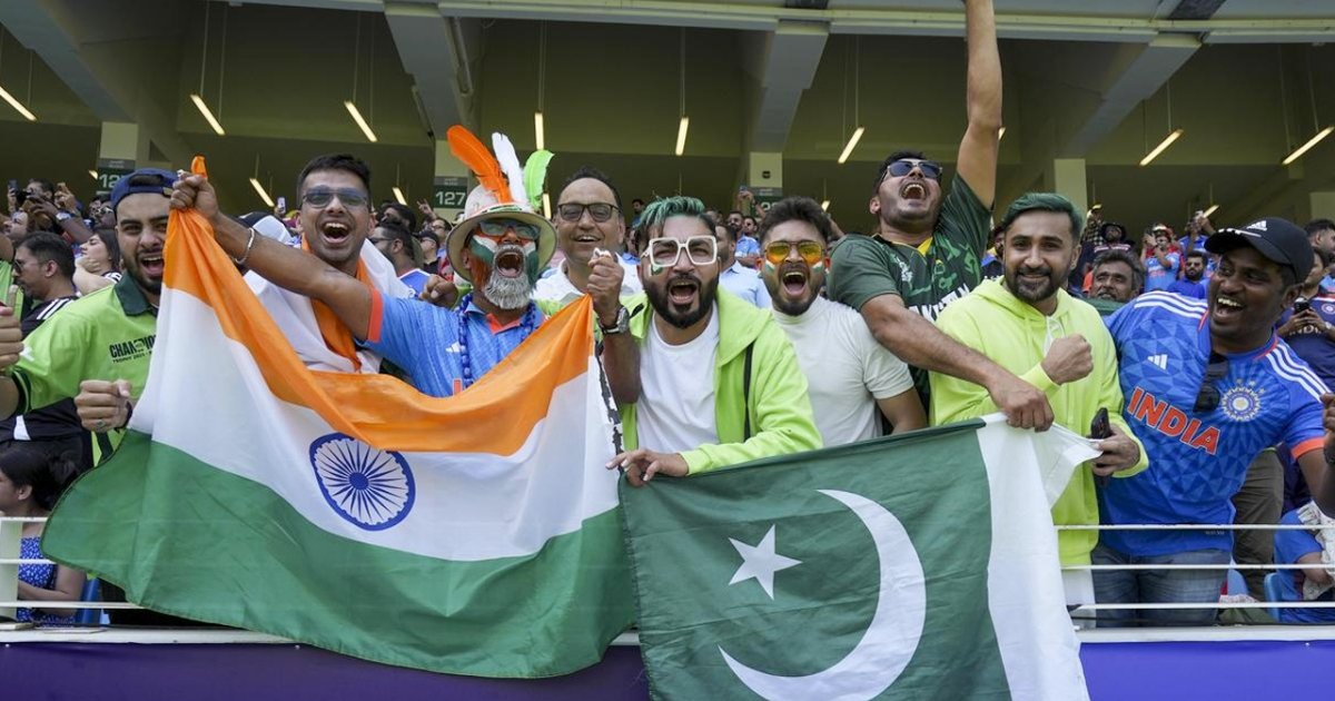 কলম্বোতে টিকিট কালোবাজারিদের আধিপত্য