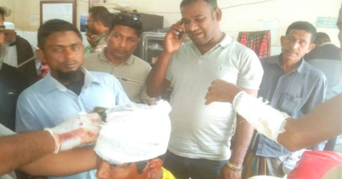 নেত্রকোনায় জমির আইল কাটা নিয়ে দুই পক্ষের সংঘর্ষে নারীসহ আহত ১৫