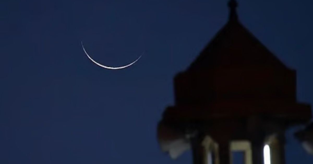 সৌদির ক্যালেন্ডার অনুযায়ী প্রথম রোজা বুধবার, বিতর্কও আছে