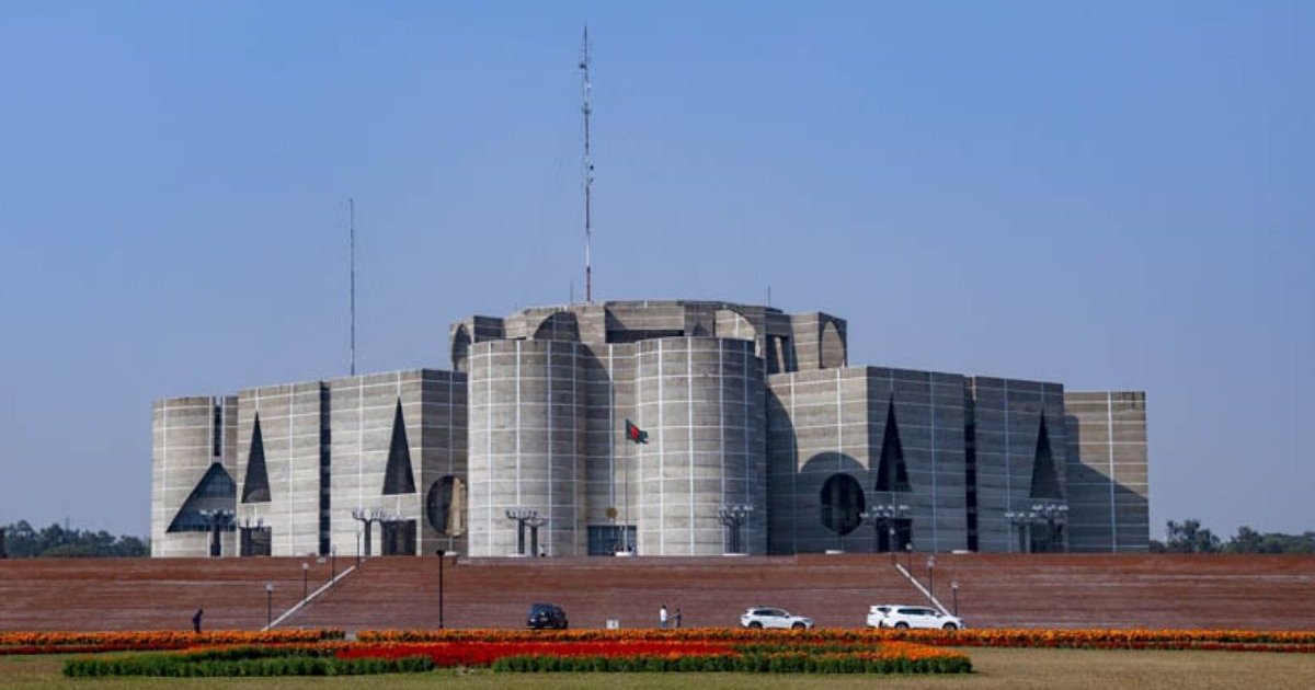 মন্ত্রিসভার আকার হতে পারে ৩৭ জনের, প্রাধান্য পাবেন প্রবীণ-নবীন, স্বচ্ছ ও দক্ষ নেতারা