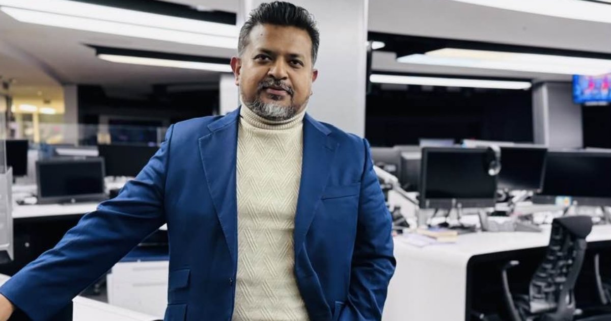 গুরুত্বপূর্ণ দুজন উপদেষ্টা আজ দেশ ছাড়বেন, সাংবাদিক সায়েরের পোস্ট