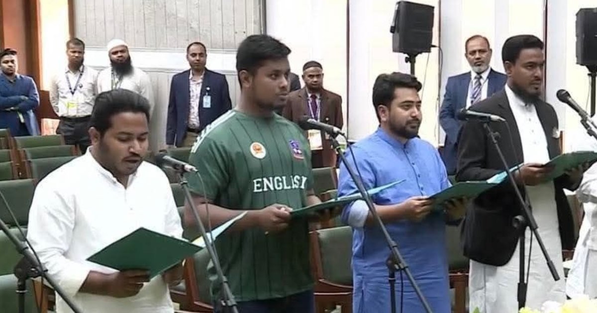 আইকনিক সেই জার্সি পরেই শপথ নিলেন হাসনাত আবদুল্লাহ