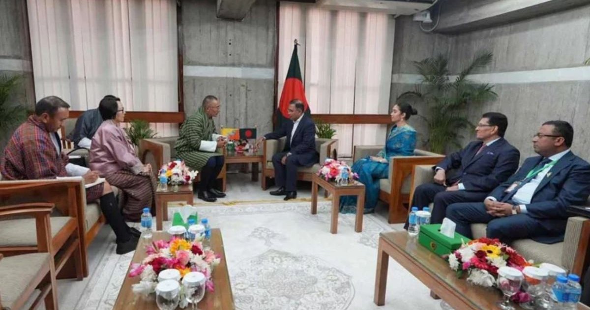 নবনির্বাচিত প্রধানমন্ত্রীর সঙ্গে ভুটানের প্রধানমন্ত্রীর সাক্ষাৎ