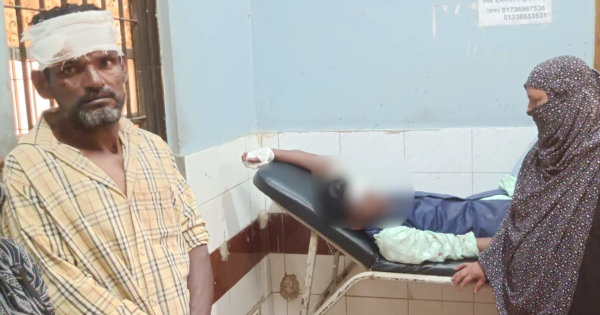 ব্রাহ্মণবাড়িয়ায় বাস-প্রাইভেটকার সংঘর্ষে মা-ছেলে নিহত