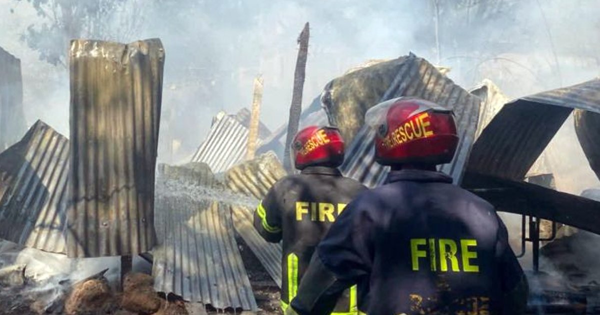 রাঙ্গুনিয়ায় বসতঘর পুড়ে ছাই, খোলা আকাশের নিচে পাঁচ পরিবার