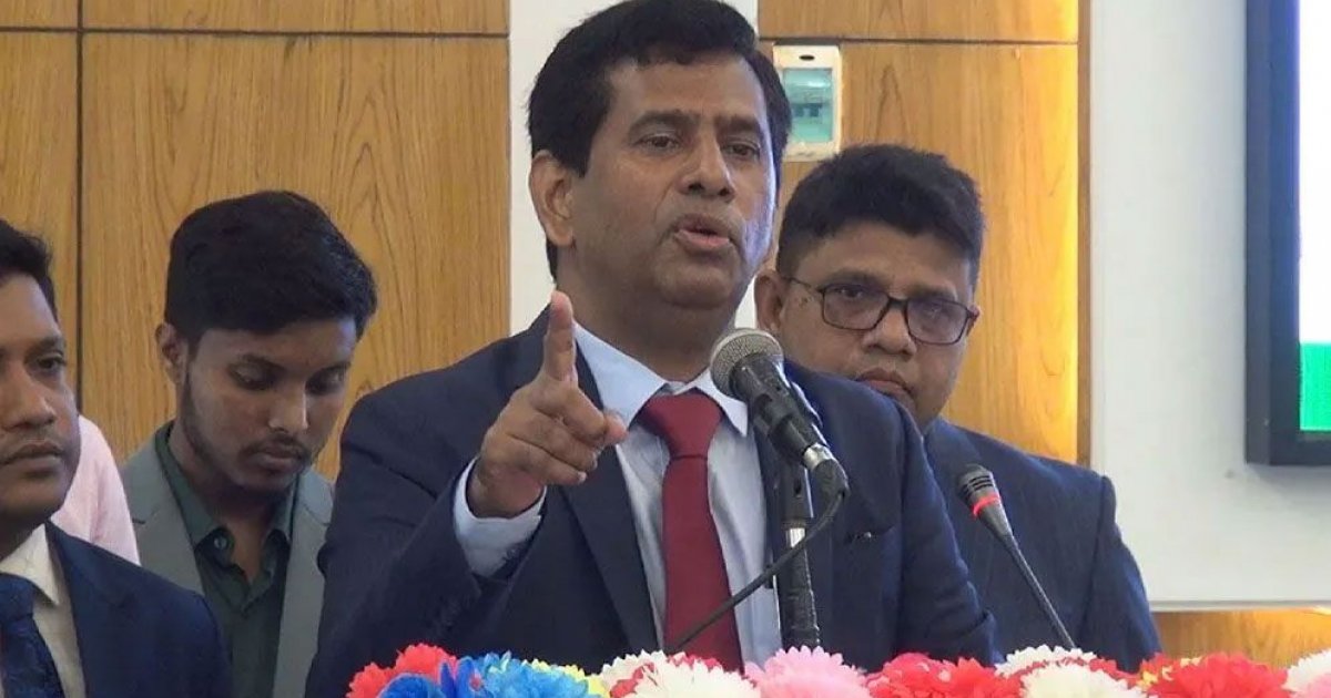 ইন্টারনেট বন্ধ করে জয় ও পলক গণহত্যার তথ্য লুকাতে নির্দেশ দেন: চিফ প্রসিকিউটর