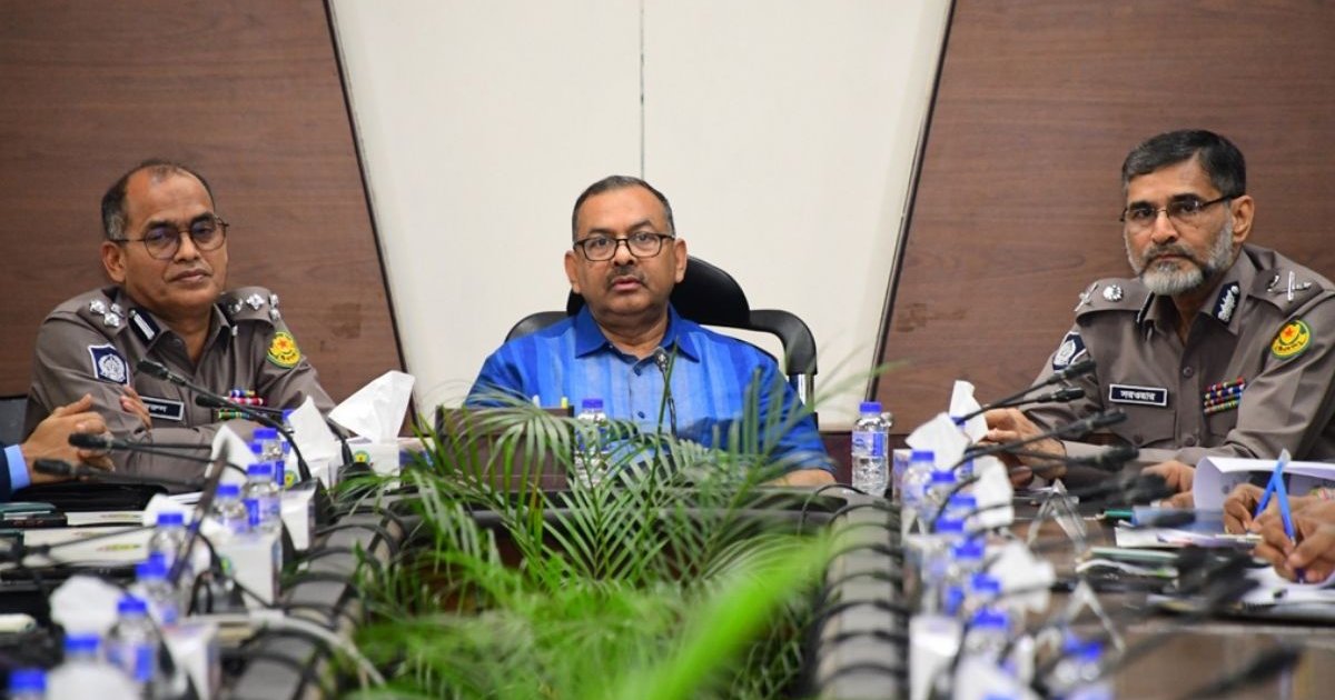 শহীদ দিবসে কেউ যেন অনাকাঙ্ক্ষিত ঘটনা ঘটাতে না পারে: ডিএমপি কমিশনার