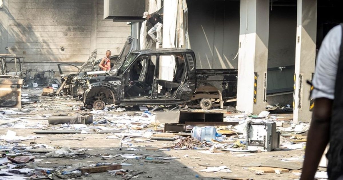 পাকিস্তানে গ্যাস বিস্ফোরণে ভবনধস, নিহত অন্তত ১৬