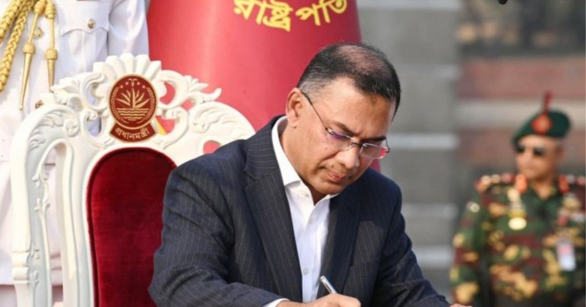 ১২টা ১ মিনিটে শহীদ মিনারে পুষ্পস্তবক অর্পণ করবেন প্রধানমন্ত্রী তারেক রহমান